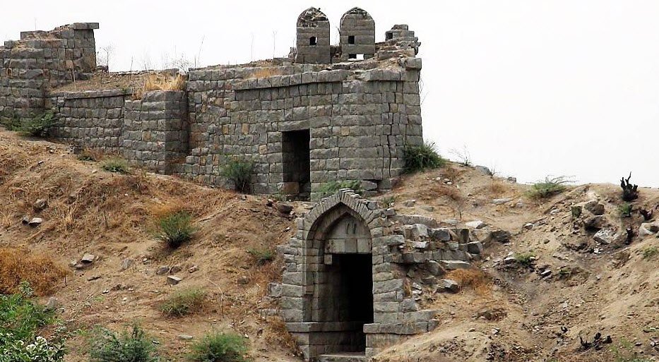 Kyadigera Fort, Raichur, Karnataka, India